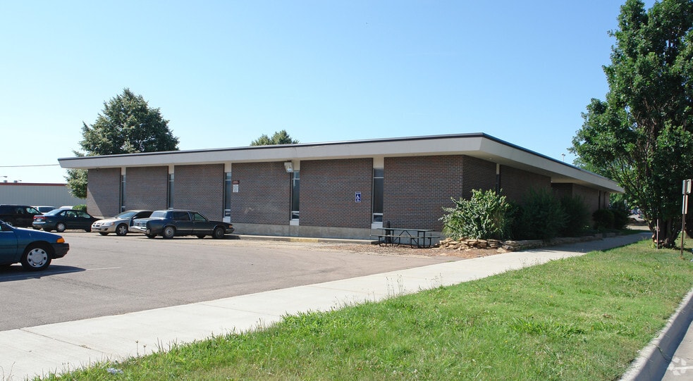 More Photos Of 234 S Kansas Ave, Topeka Office For Sale