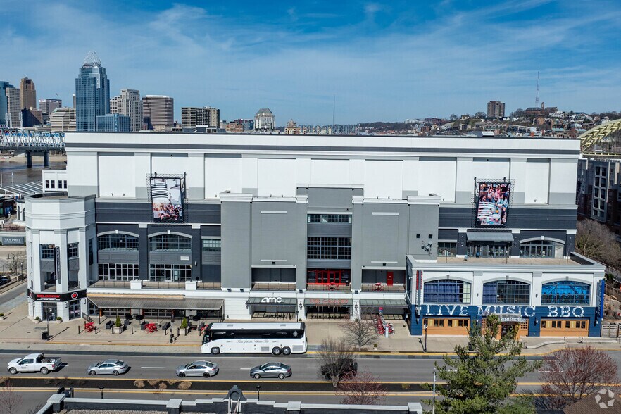 More Photos Of 1 Levee Way, Newport General Retail For Lease