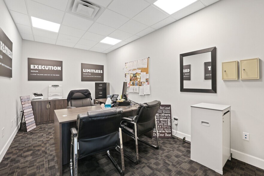 More Photos Of 10055 Yamato Rd, Boca Raton Medical For Sale