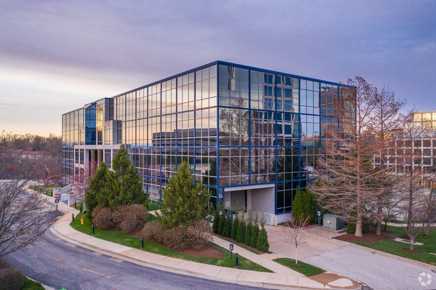 More Photos Of 2 Cityplace Dr, Creve Coeur Coworking Space