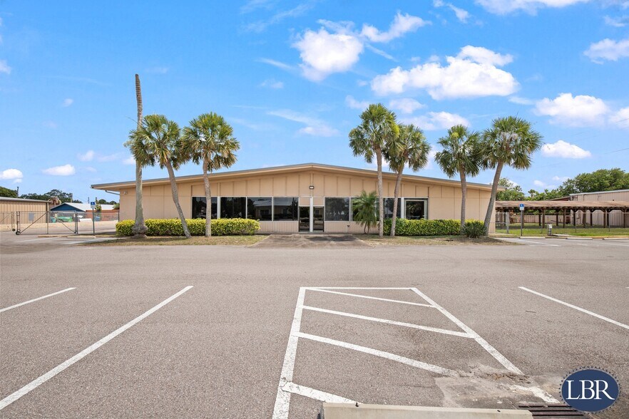 Primary Photo Of 185 Barton Blvd, Rockledge Storefront For Lease