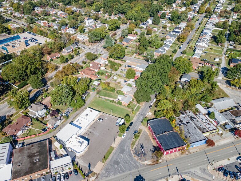 More Photos Of 2400-2406 Northumberland Ave, Richmond Unknown For Sale