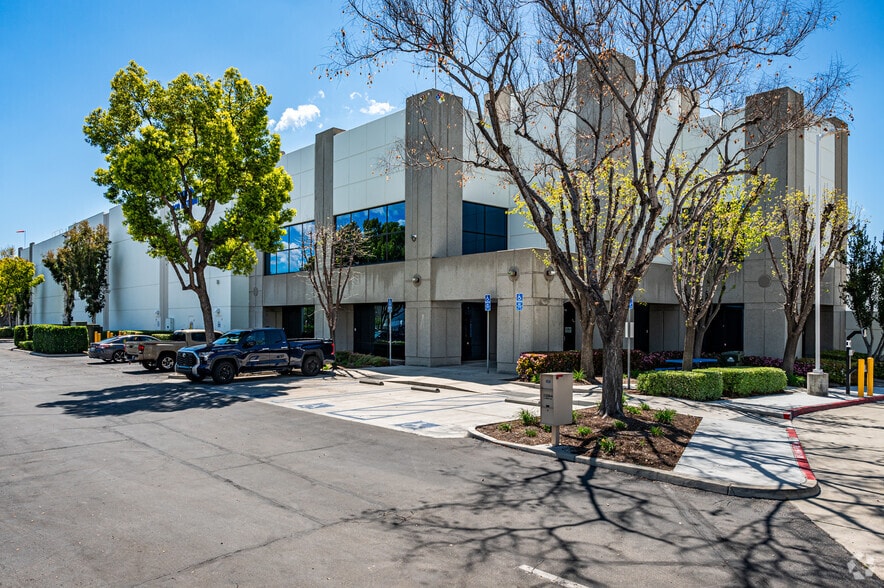 Primary Photo Of 1320 S Baker Ave, Ontario Warehouse For Lease