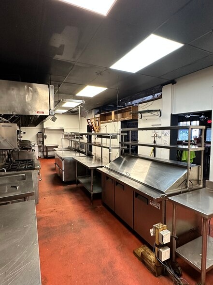 More Photos Of 4266 Main St, Philadelphia Restaurant For Lease