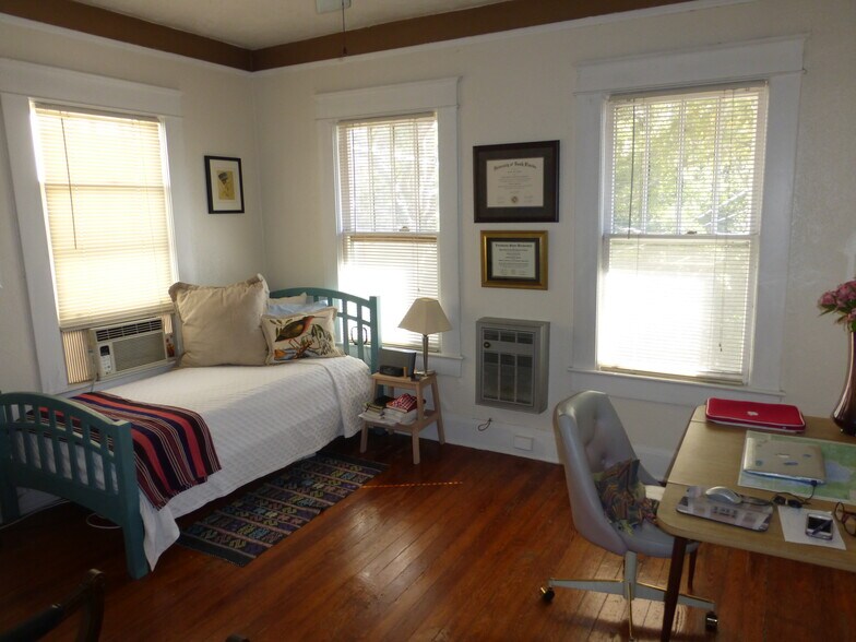 More Photos Of 2319 W Texas Ave, Tampa Apartments For Sale
