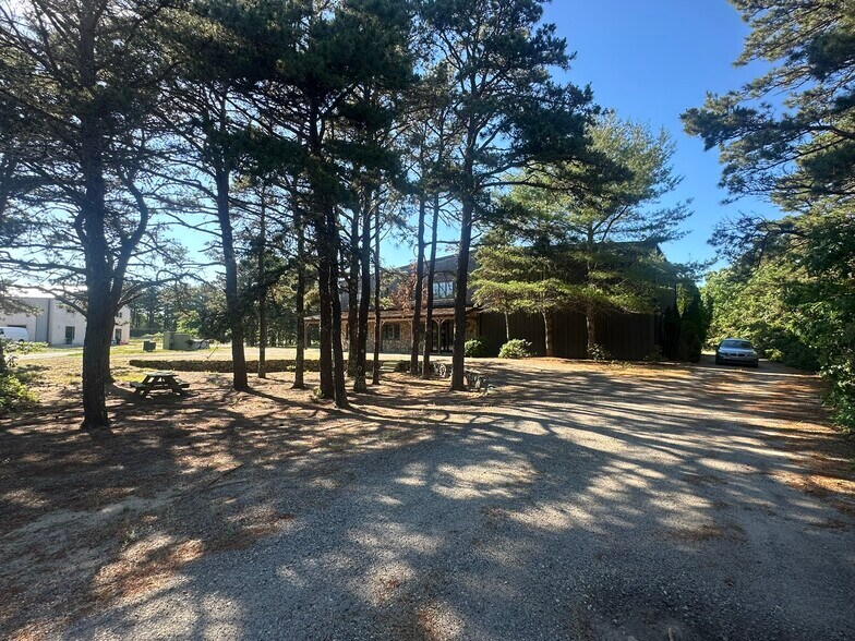 More Photos Of 22 A St, Edgartown Warehouse For Sale