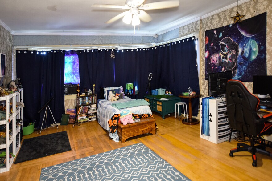 More Photos Of 200 E Vista St, Bisbee Movie Radio TVStudio For Sale