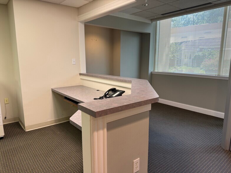 More Photos Of 1225 Martha Custis Dr, Alexandria Apartments For Sale