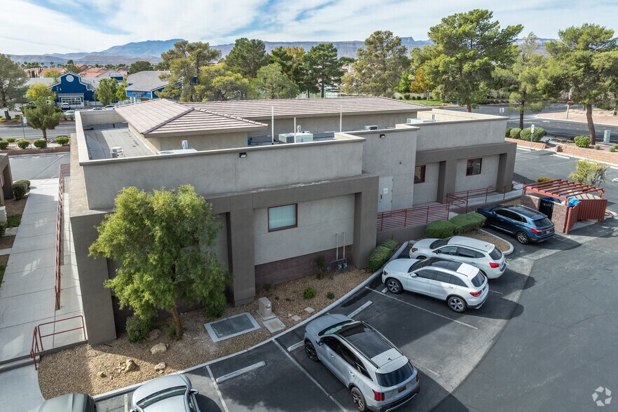 More Photos Of 2905 Lake East Dr, Las Vegas Office For Lease