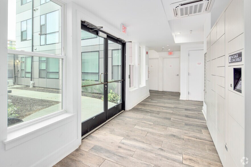More Photos Of 818 Bladensburg Rd NE, Washington Apartments For Sale