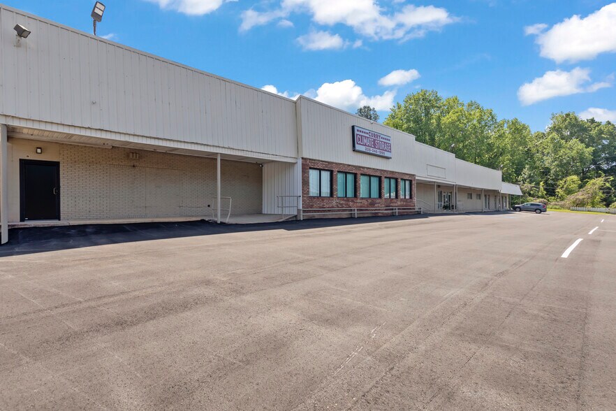 More Photos Of 6740 Curry Hwy, Jasper General Retail For Lease