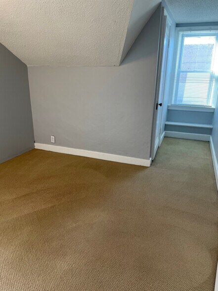 More Photos Of 4142 Crescent Dr, Saint Louis Medical For Sale