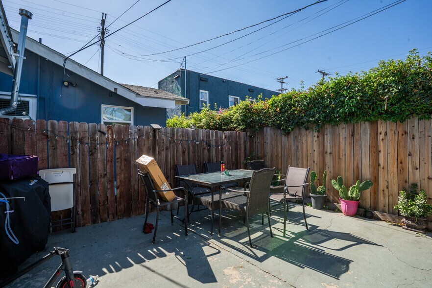 More Photos Of 932 Walnut Ave, Long Beach Specialty For Sale