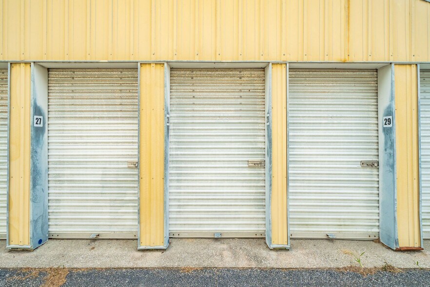 More Photos Of 1719 Signal Point Rd, Charleston Self Storage For Sale