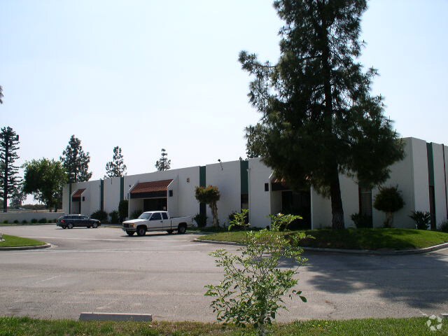 More Photos Of 2700 Little Mountain Dr, San Bernardino Unknown For Lease