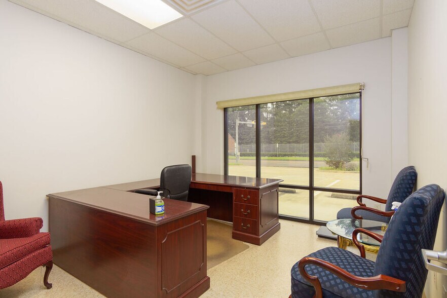 More Photos Of 405 Enterprise St, Longview Warehouse For Sale