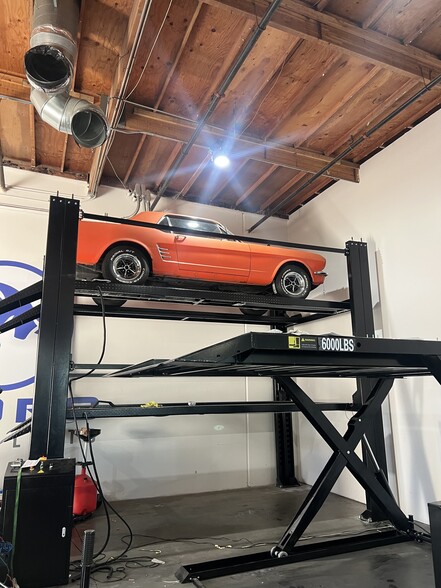 More Photos Of 14905 Paramount Blvd, Paramount Warehouse For Sale