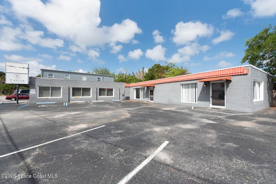 More Photos Of 804-806 Forrest Ave, Cocoa Loft Creative Space For Lease