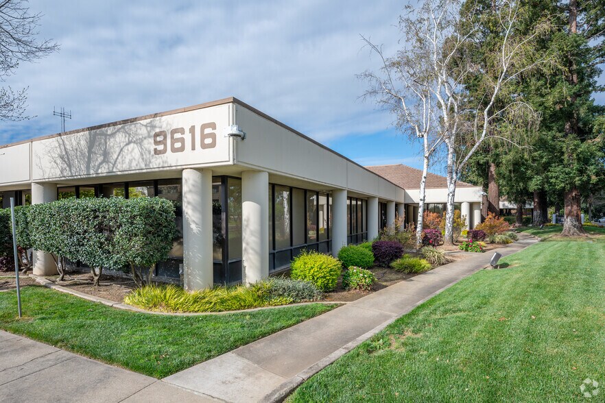 More Photos Of 9616 Micron Ave, Sacramento Office For Lease