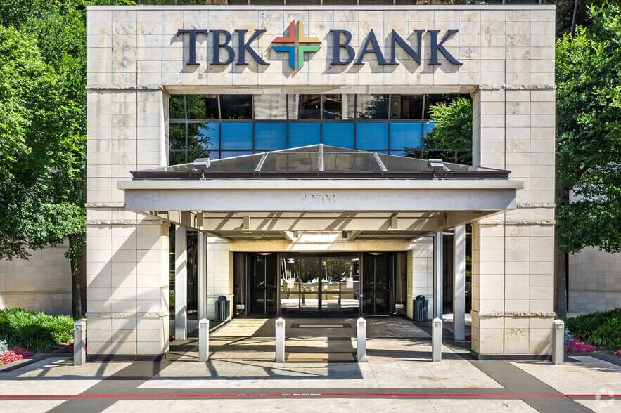 More Photos Of 12700 Park Central Dr, Dallas Office For Lease