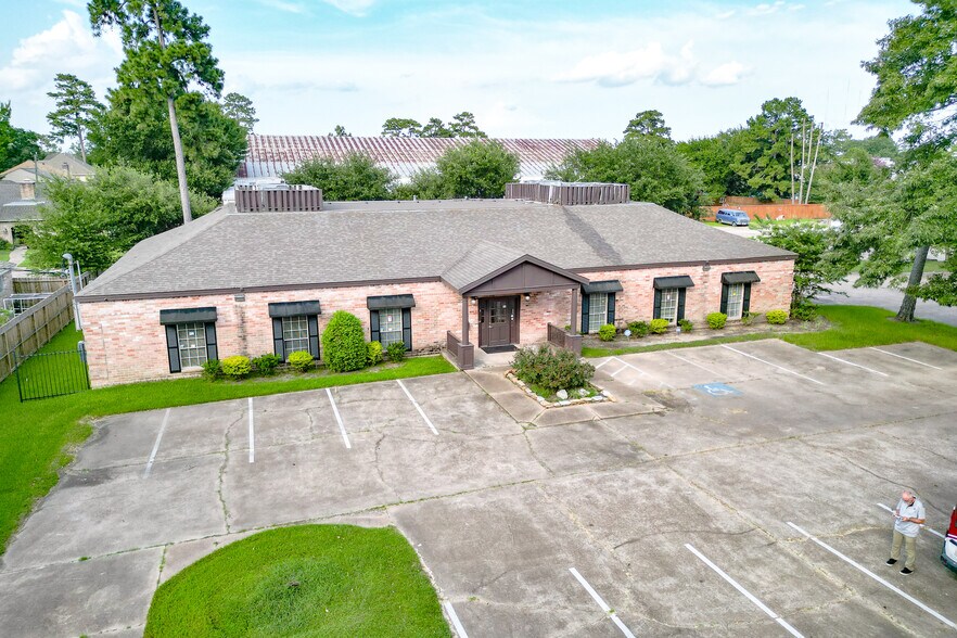 More Photos Of 14741 Pebble Bend Dr, Houston Loft Creative Space For Lease