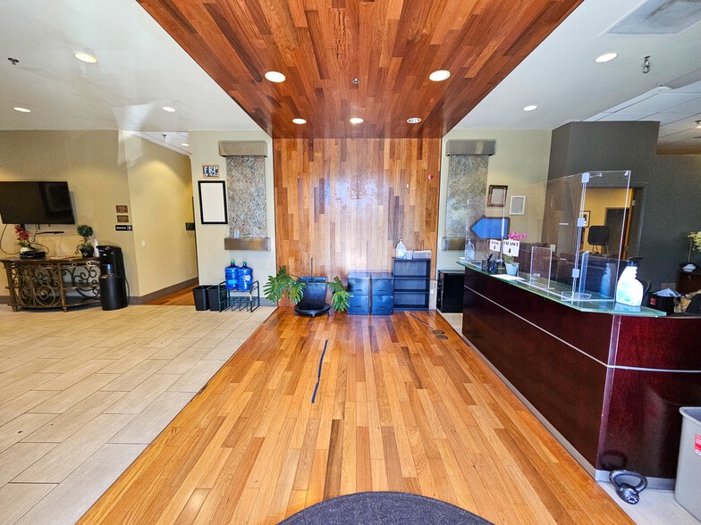 More Photos Of 3160 Garrity Way, Richmond Office For Sale