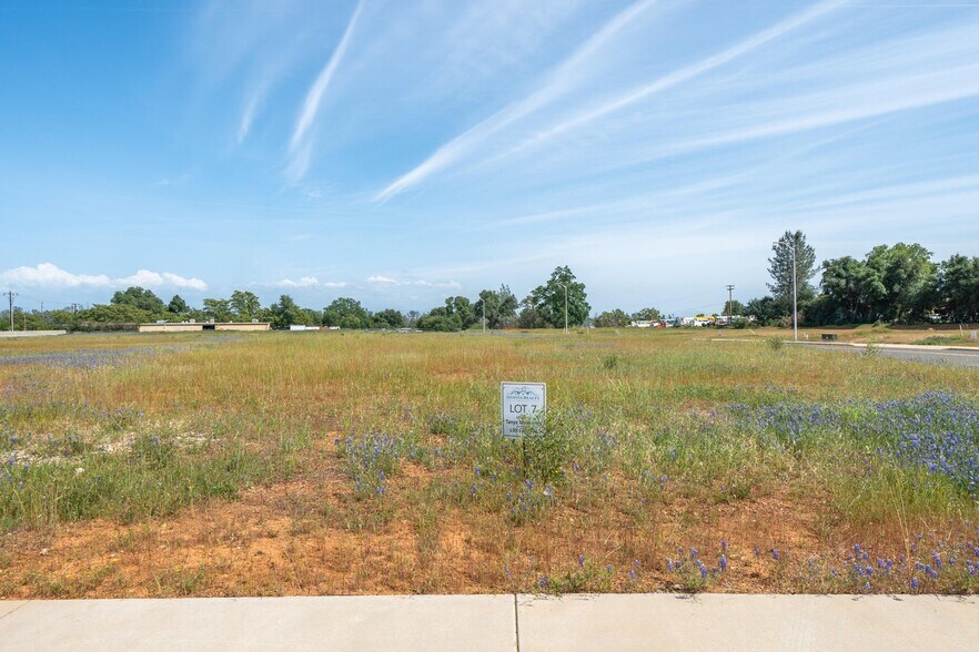 More Photos Of 3831 Aviation Dr, Redding Land For Sale