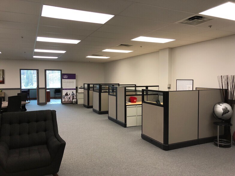 More Photos Of 72 Glenmaura National Blvd, Moosic Office For Lease