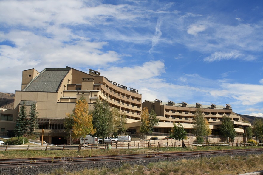 More Photos Of 137 Benchmark Rd, Avon Apartments For Lease