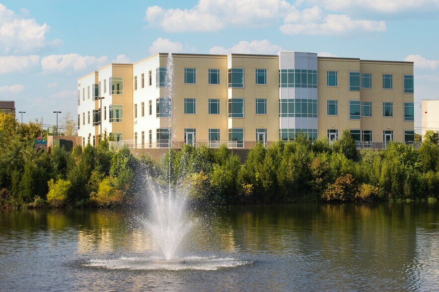 Primary Photo Of 46090 Lake Center Plz, Sterling Medical For Lease