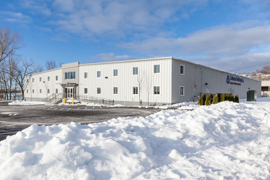 Primary Photo Of 66 Holton St, Woburn Manufacturing For Lease