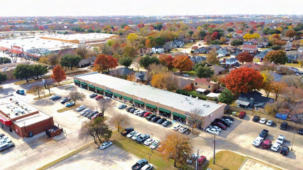 More Photos Of 3758 S Carrier Pky, Grand Prairie Storefront For Sale