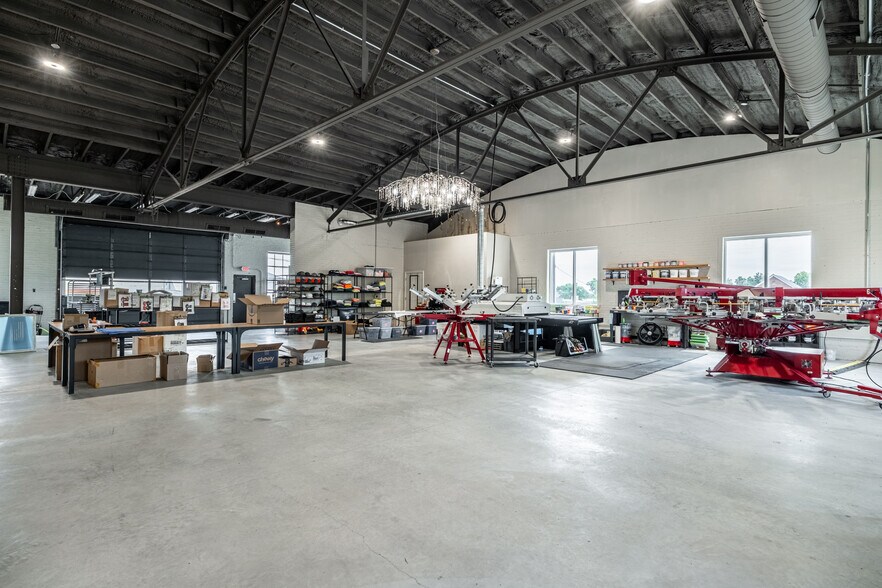 More Photos Of 119 N Jackson St, Perryville General Retail For Sale