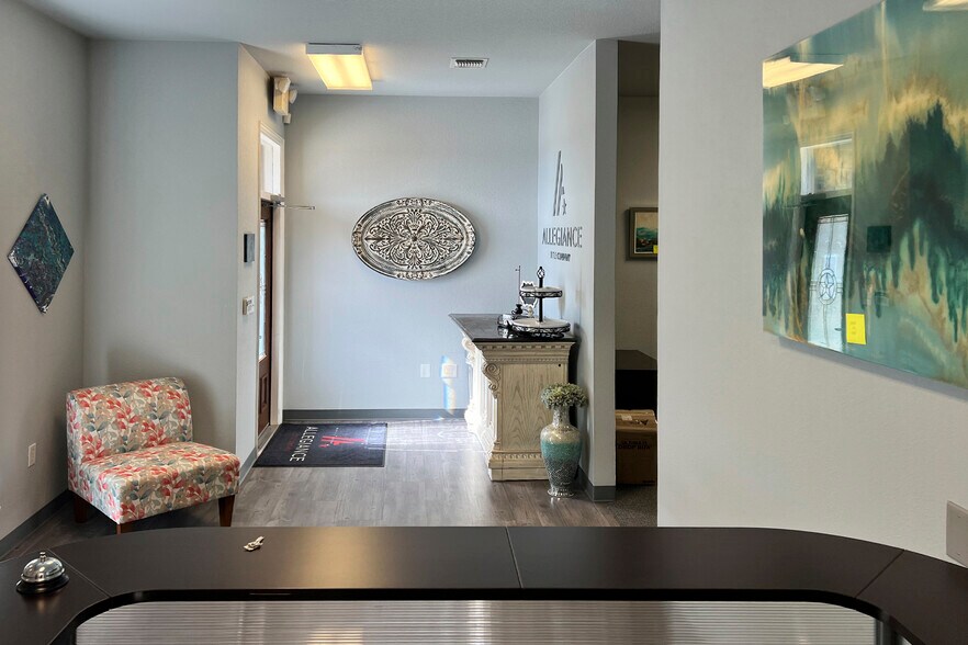 More Photos Of 3918 Telephone Rd, Lake Worth Medical For Lease