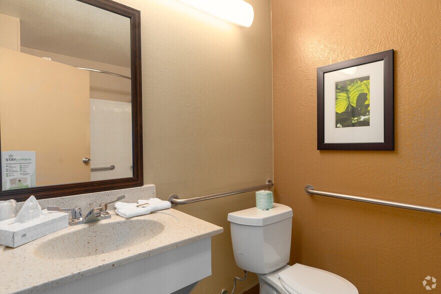 More Photos Of 4810 Bluestone Dr, Raleigh Hotel For Sale
