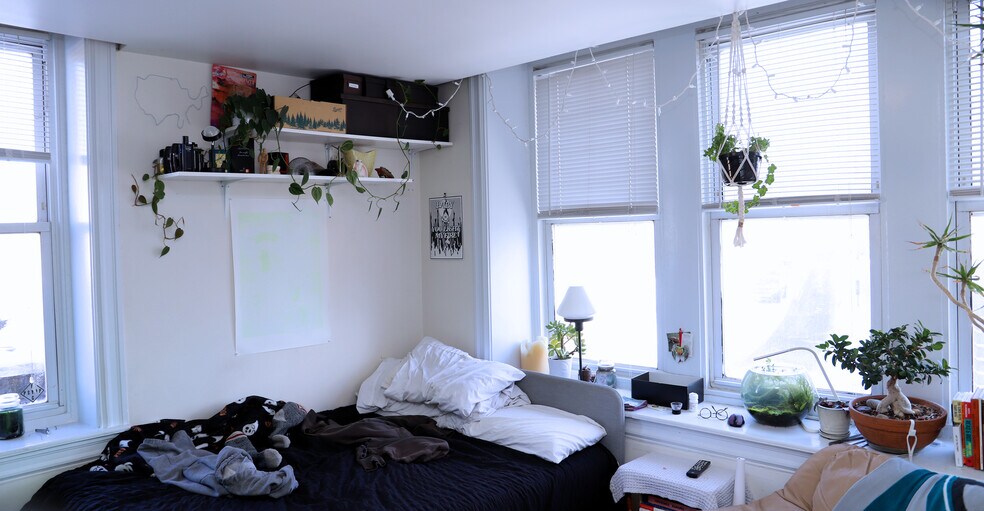 More Photos Of 431-433 Old York Rd, Jenkintown Office For Sale