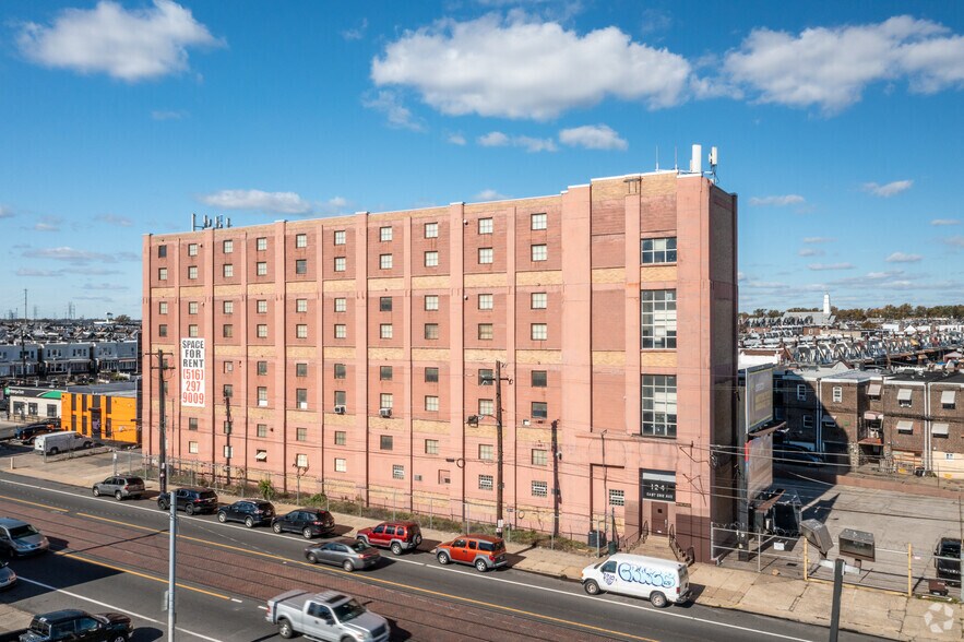More Photos Of 1241 E Erie Ave, Philadelphia Warehouse For Lease