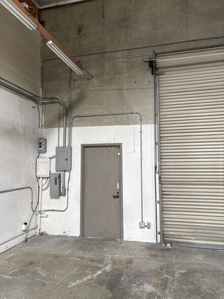 More Photos Of 1818 Peacock Blvd, Oceanside Light Manufacturing For Lease