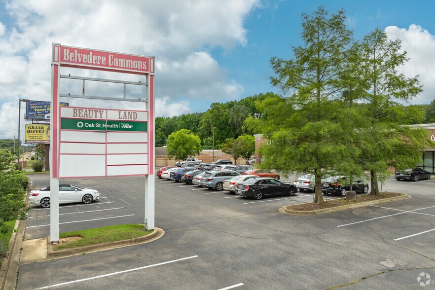 More Photos Of 5339 Elvis Presley Blvd, Memphis Storefront Retail Office For Lease