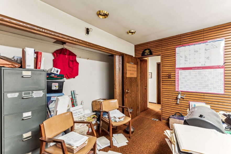 More Photos Of 1453 Edgmont Ave, Chester Office For Sale