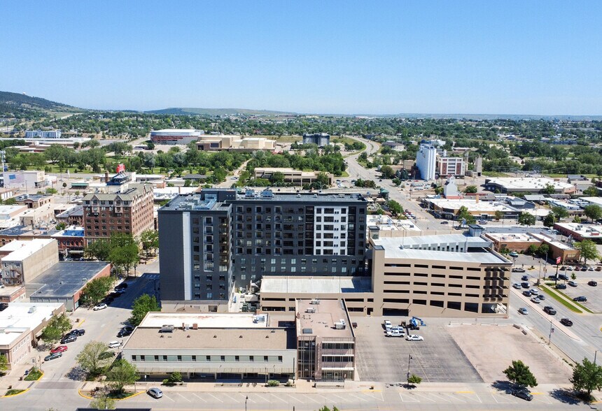 More Photos Of 525 E Saint Joseph St, Rapid City Hotel For Lease