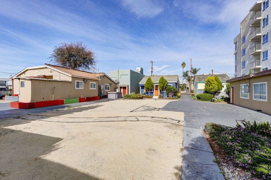 More Photos Of ,  Unknown For Sale