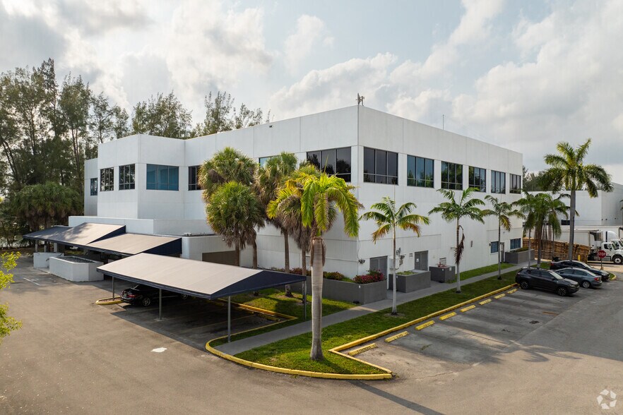 More Photos Of 1500 NW 95th Ave, Miami Warehouse For Lease
