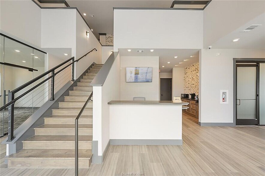 More Photos Of 3020 Barron Rd, College Station Loft Creative Space For Sale
