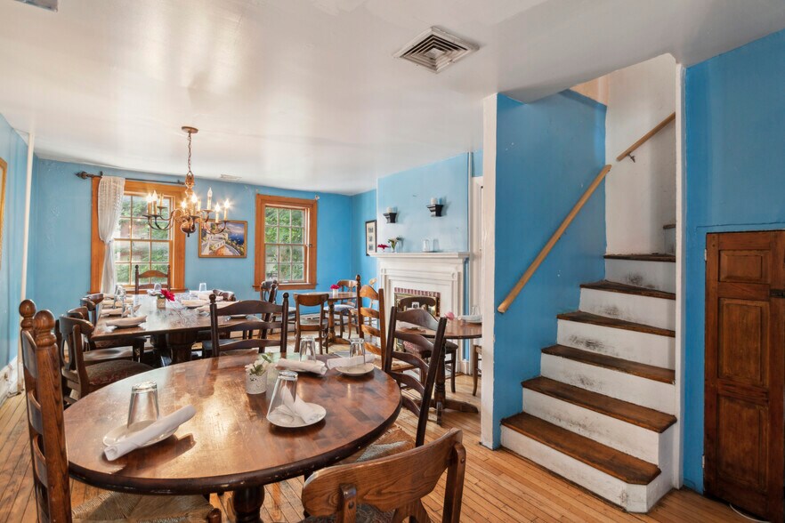 More Photos Of 1127 Pine St, Philadelphia Storefront Retail Residential For Sale