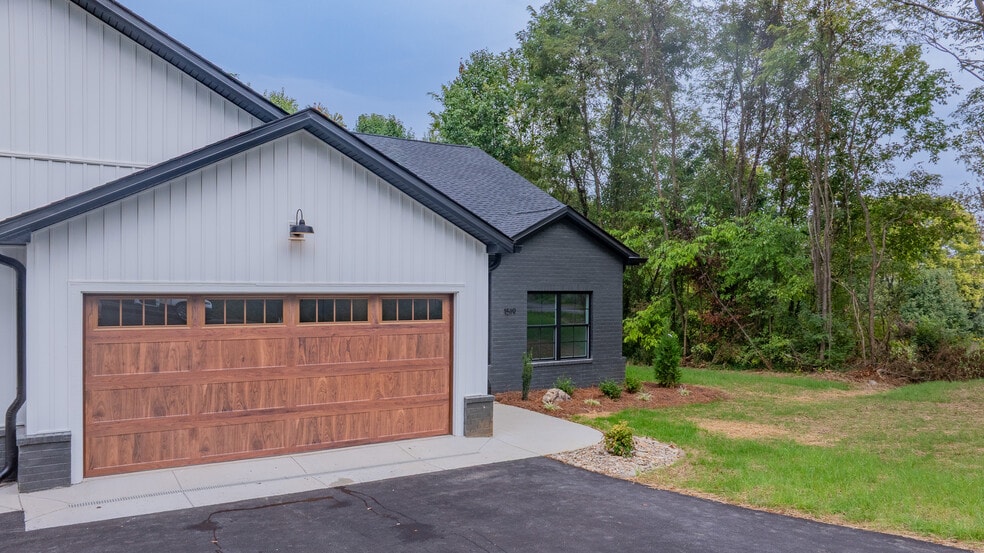 More Photos Of 1519-1521 Carroll Creek Rd, Johnson City Apartments For Sale