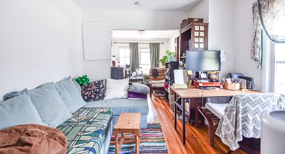 More Photos Of 7042-7044 Carroll Ave, Takoma Park Apartments For Sale