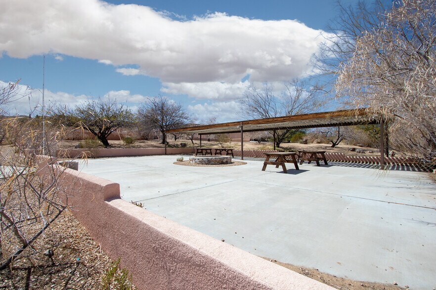 More Photos Of 6889 Sunny Vista Rd, Joshua Tree Lodge Meeting Hall For Sale