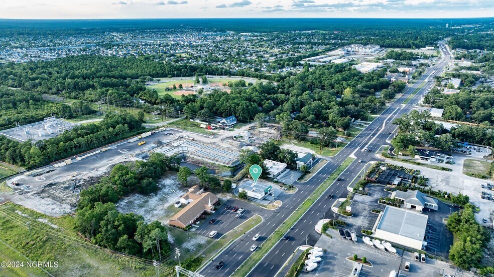 More Photos Of 7015 Market St, Wilmington Freestanding For Sale