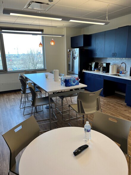 More Photos Of 190 N Independence Mall W, Philadelphia Office For Lease